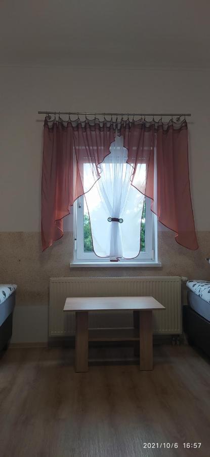 4U Hostel Zgorzelec - Free Parking Jedrzychowice  Extérieur photo